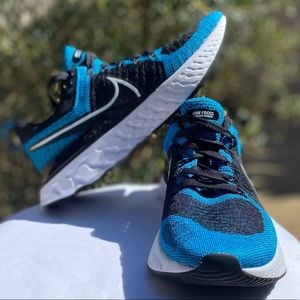 NW Nike React Infinit Flyknit Running Sneakers Sz 8.5